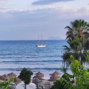 apartamento-en-estepona-a-metros-del-puerto-deportivo.1costadelsol.com/